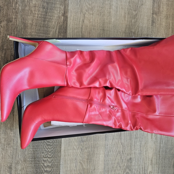INC International Concepts Red Over the Knee Boots Sleek Design - Picture 2 of 4